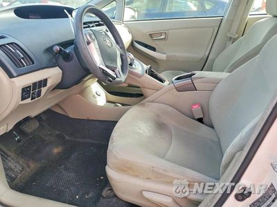 Zdjęcie 7 z 13 samochodu: 2013 TOYOTA PRIUS TWO VIN:JTDKN3DU1D5606702 - miniatura