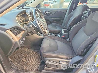 Zdjęcie 7 z 12 samochodu: 2015 JEEP CHEROKEE LATITUDE VIN:1C4PJMCS0FW654406 - miniatura