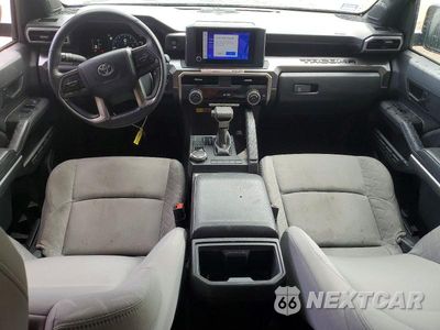 Zdjęcie 8 z 12 samochodu: 2024 TOYOTA TACOMA SR5 VIN:3TYLB5JN7RT006620 - miniatura