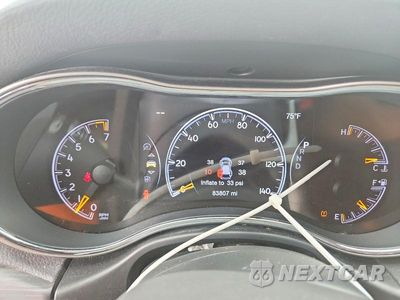 Zdjęcie 9 z 12 samochodu: 2019 JEEP GRAND CHEROKEE LAREDO VIN:1C4RJEAG8KC580967 - miniatura