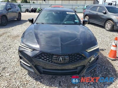 Piąte zdjęcie samochodu w środku: 2023 ACURA TLX TECH A VIN:19UUB5F56PA004426 - miniatura