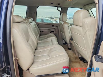 Zdjęcie 10 z 12 samochodu: 2004 CHEVROLET SUBURBAN K1500 VIN:1GNFK16Z44J203402 - miniatura