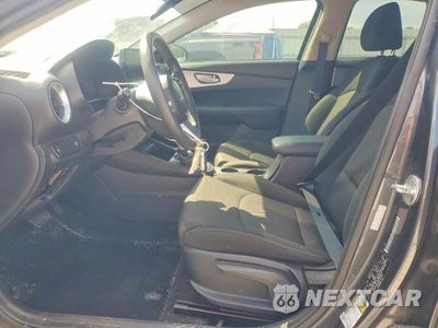 Zdjęcie 7 z 12 samochodu: 2022 KIA FORTE FE VIN:3KPF24AD4NE502800 - miniatura