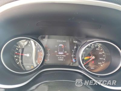 Zdjęcie 9 z 13 samochodu: 2018 JEEP COMPASS LATITUDE VIN:3C4NJCBB8JT204701 - miniatura