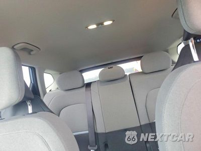 Zdjęcie 10 z 13 samochodu: 2027 KIA SELTOS S VIN:KNDELCD31V7033137 - miniatura