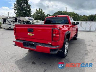 Trzecie zdjęcie samochodu z tyłu: 2018 CHEVROLET SILVERADO K1500 CUSTOM VIN:1GCVKPEC1JZ197754 - miniatura
