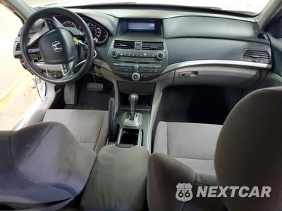 Zdjęcie 8 z 12 samochodu: 2011 HONDA ACCORD LX VIN:1HGCP2F38BA147641 - miniatura