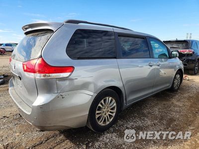 Trzecie zdjęcie samochodu z tyłu: 2011 TOYOTA SIENNA XLE 8-PASSENGER VIN:5TDYK3DC7BS053233 - miniatura