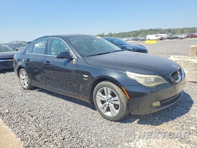 Czwarte zdjęcie samochodu z boku: 2010 BMW 528 XI VIN:WBANV1C50AC444447 - miniatura