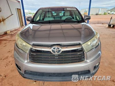 Piąte zdjęcie samochodu w środku: 2015 TOYOTA HIGHLANDER LE PLUS VIN:5TDZKRFHXFS056844 - miniatura