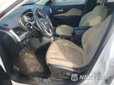 Zdjęcie 7 z 13 samochodu: 2016 JEEP CHEROKEE LATITUDE VIN:1C4PJMCB8GW245233 - miniatura