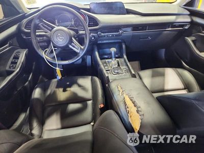 Zdjęcie 8 z 12 samochodu: 2021 MAZDA 3 SELECT VIN:JM1BPABLXM1319407 - miniatura