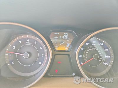 Zdjęcie 9 z 12 samochodu: 2013 HYUNDAI ELANTRA GLS VIN:5NPDH4AE2DH310851 - miniatura