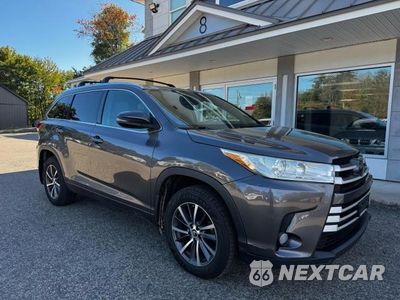 2017 TOYOTA HIGHLANDER XLE 5TDJZRFH1HS509082 - główne zdjęcie licytacji z USA - miniatura