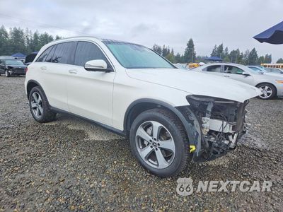 Czwarte zdjęcie samochodu z boku: 2017 MERCEDES-BENZ GLC 300 4MATIC VIN:WDC0G4KB9HV010049 - miniatura