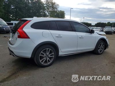 Trzecie zdjęcie samochodu z tyłu: 2018 VOLVO V60 CROSS COUNTRY PREMIER VIN:YV440MWK6J2053080 - miniatura