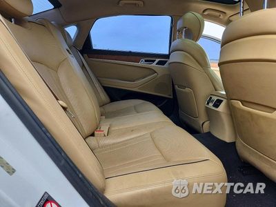 Zdjęcie 10 z 12 samochodu: 2015 HYUNDAI GENESIS 5.0L VIN:KMHGN4JF2FU041396 - miniatura