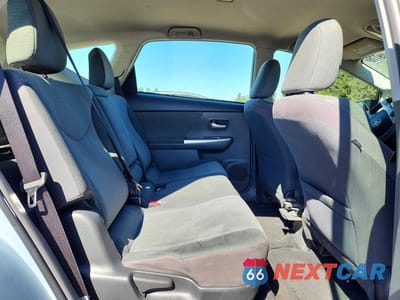 Zdjęcie 11 z 13 samochodu: 2013 TOYOTA PRIUS V TWO VIN:JTDZN3EU6D3275107 - miniatura
