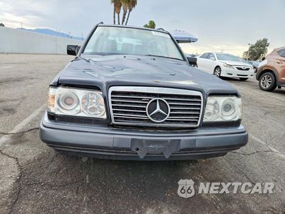 Piąte zdjęcie samochodu w środku: 1995 MERCEDES-BENZ E 320 VIN:WDBEA92E9SF308119 - miniatura