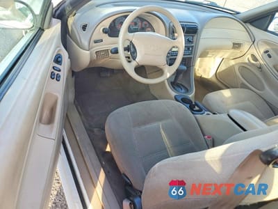 Zdjęcie 8 z 12 samochodu: 2000 FORD MUSTANG VIN:1FAFP4049YF137579 - miniatura