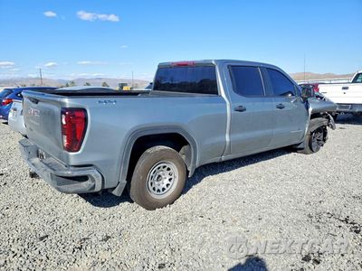 Trzecie zdjęcie samochodu z tyłu: 2025 GMC SIERRA K1500 VIN:1GTUUAED5SZ149123 - miniatura