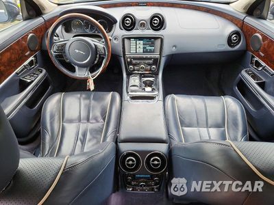 Zdjęcie 8 z 12 samochodu: 2015 JAGUAR XJL PORTFOLIO VIN:SAJWJ2GD1F8V90166 - miniatura