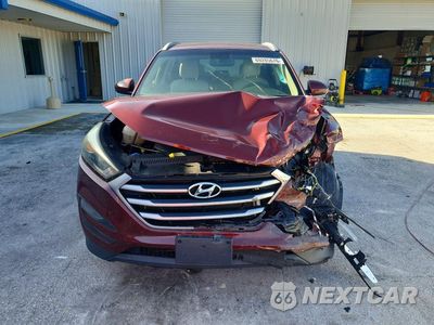 Piąte zdjęcie samochodu w środku: 2018 HYUNDAI TUCSON SEL VIN:KM8J33A43JU618840 - miniatura