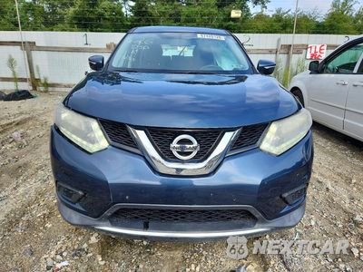 Piąte zdjęcie samochodu w środku: 2015 NISSAN ROGUE S VIN:KNMAT2MV7FP536313 - miniatura