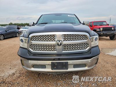 Piąte zdjęcie samochodu w środku: 2018 RAM 1500 LARAMIE VIN:1C6RR6NT4JS174024 - miniatura
