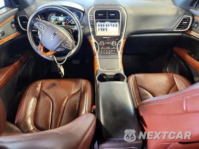 Zdjęcie 8 z 13 samochodu: 2016 LINCOLN MKX RESERVE VIN:2LMTJ8LR9GBL53719 - miniatura
