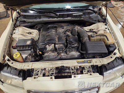 Zdjęcie 11 z 12 samochodu: 2005 CHRYSLER 300 TOURING VIN:2C3AA53G45H503481 - miniatura