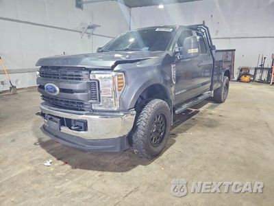 2019 FORD F350 SUPER DUTY 1FD8X3BT0KEF46998 - główne zdjęcie licytacji z USA - miniatura