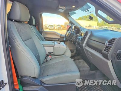Zdjęcie 11 z 13 samochodu: 2017 FORD F550 SUPER VIN:1FDUF5GY3HED61161 - miniatura