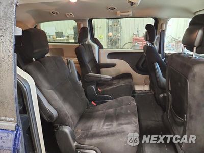 Zdjęcie 11 z 13 samochodu: 2014 DODGE GRAND CARAVAN SE VIN:2C4RDGBG0ER299484 - miniatura