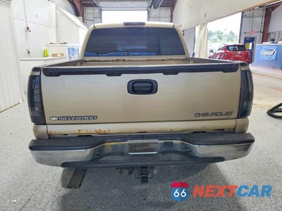 Zdjęcie 6 z 12 samochodu: 2004 CHEVROLET SILVERADO K1500 VIN:2GCEK13T141416046 - miniatura