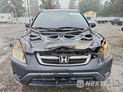 Piąte zdjęcie samochodu w środku: 2002 HONDA CR-V LX VIN:JHLRD78412C050177 - miniatura