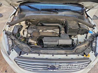 Zdjęcie 12 z 13 samochodu: 2016 VOLVO XC60 T5 PREMIER VIN:YV4612RK7G2812947 - miniatura