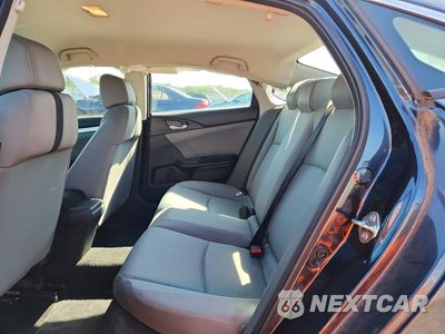 Zdjęcie 10 z 12 samochodu: 2017 HONDA CIVIC LX VIN:19XFC2F50HE215560 - miniatura
