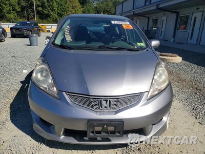 Piąte zdjęcie samochodu w środku: 2010 HONDA FIT SPORT VIN:JHMGE8H41AC005910 - miniatura