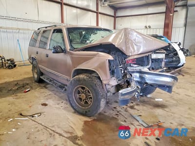 Czwarte zdjęcie samochodu z boku: 1996 GMC YUKON VIN:1GKEK13R3TJ729760 - miniatura