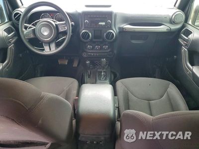 Zdjęcie 8 z 14 samochodu: 2017 JEEP WRANGLER UNLIMITED SPORT VIN:1C4BJWDG0HL513873 - miniatura