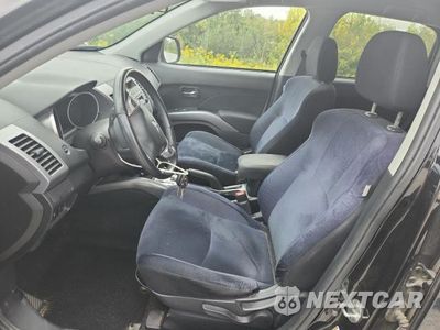Zdjęcie 7 z 13 samochodu: 2012 MITSUBISHI OUTLANDER ES VIN:JA4AS2AW3CU027505 - miniatura