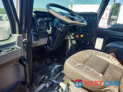 Zdjęcie 8 z 14 samochodu: 2019 MACK ANTHEM SEMI TRUCK VIN:1M1AN4GY1KM001355 - miniatura