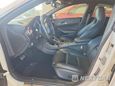 Zdjęcie 7 z 12 samochodu: 2018 MERCEDES-BENZ CLA 250 VIN:WDDSJ4EBXJN630450 - miniatura