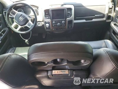 Zdjęcie 8 z 12 samochodu: 2019 RAM 1500 CLASSIC LARAMIE VIN:1C6RR6NM4KS747711 - miniatura