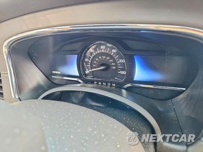 Zdjęcie 9 z 12 samochodu: 2017 LINCOLN NAVIGATOR L RESERVE VIN:5LMJJ3LT7HEL04183 - miniatura