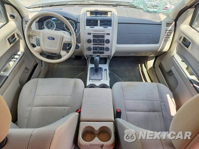 Zdjęcie 8 z 13 samochodu: 2012 FORD ESCAPE XLT VIN:1FMCU0D75CKB75339 - miniatura