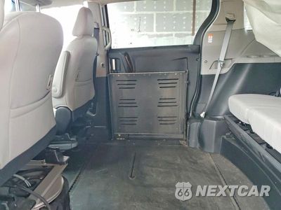Zdjęcie 11 z 13 samochodu: 2017 TOYOTA SIENNA LIMITED PREMIUM 7-PASSENGER VIN:5TDYZ3DC9HS876069 - miniatura