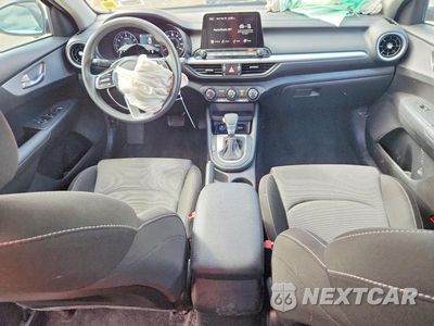 Zdjęcie 8 z 12 samochodu: 2023 KIA FORTE LXS VIN:3KPF24AD4PE691967 - miniatura