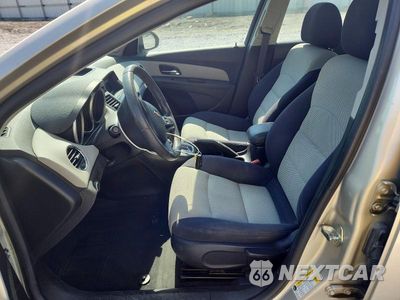 Zdjęcie 7 z 13 samochodu: 2013 CHEVROLET CRUZE LS VIN:1G1PA5SH3D7312458 - miniatura